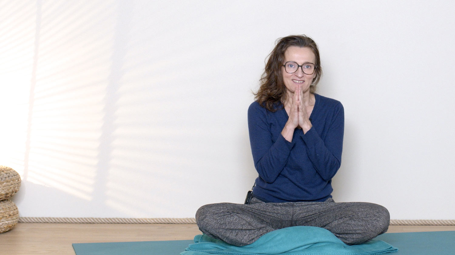 Cultiver sa lumière intérieure | Cours de yoga en ligne avec Delphine Denis | Yoga Nidra