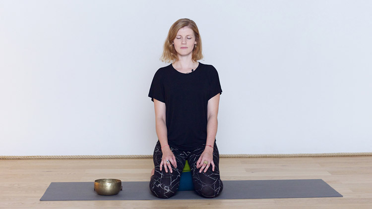 Suivre le cours de yoga en ligne Méditation : Trouver la respiration avec Juliette de Cointet | Méditation