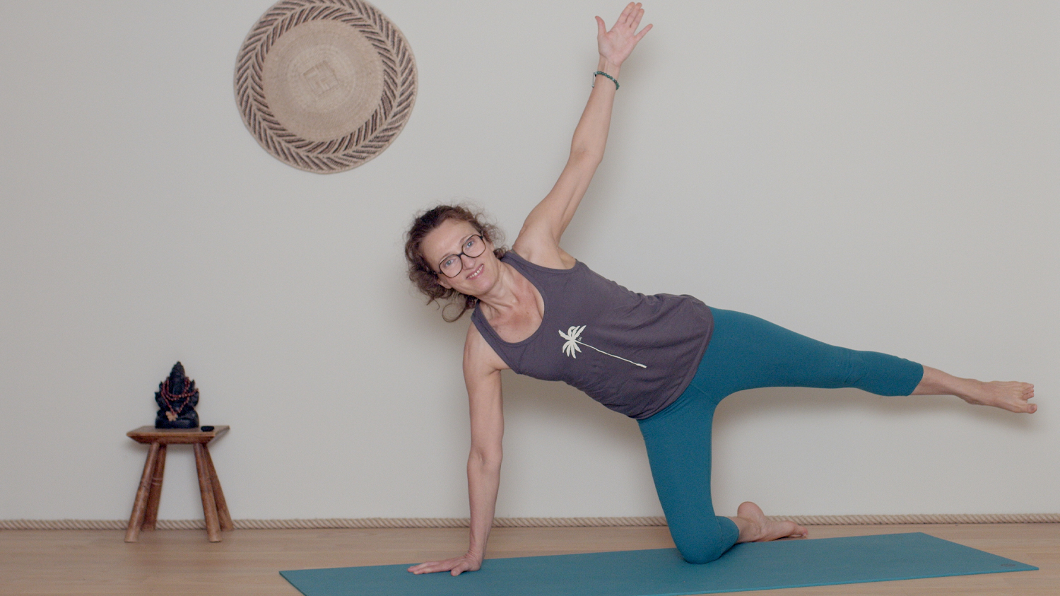 Principe n° 3 : Intégrer tout le corps | Cours de yoga en ligne avec Delphine Denis | Hatha Yoga dynamique