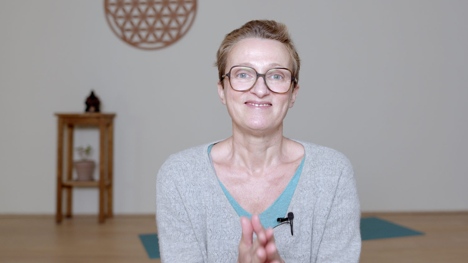Augmentation des tarifs (mais pas pour les abonnés !) | Cours de yoga en ligne avec Delphine Denis | Présentations