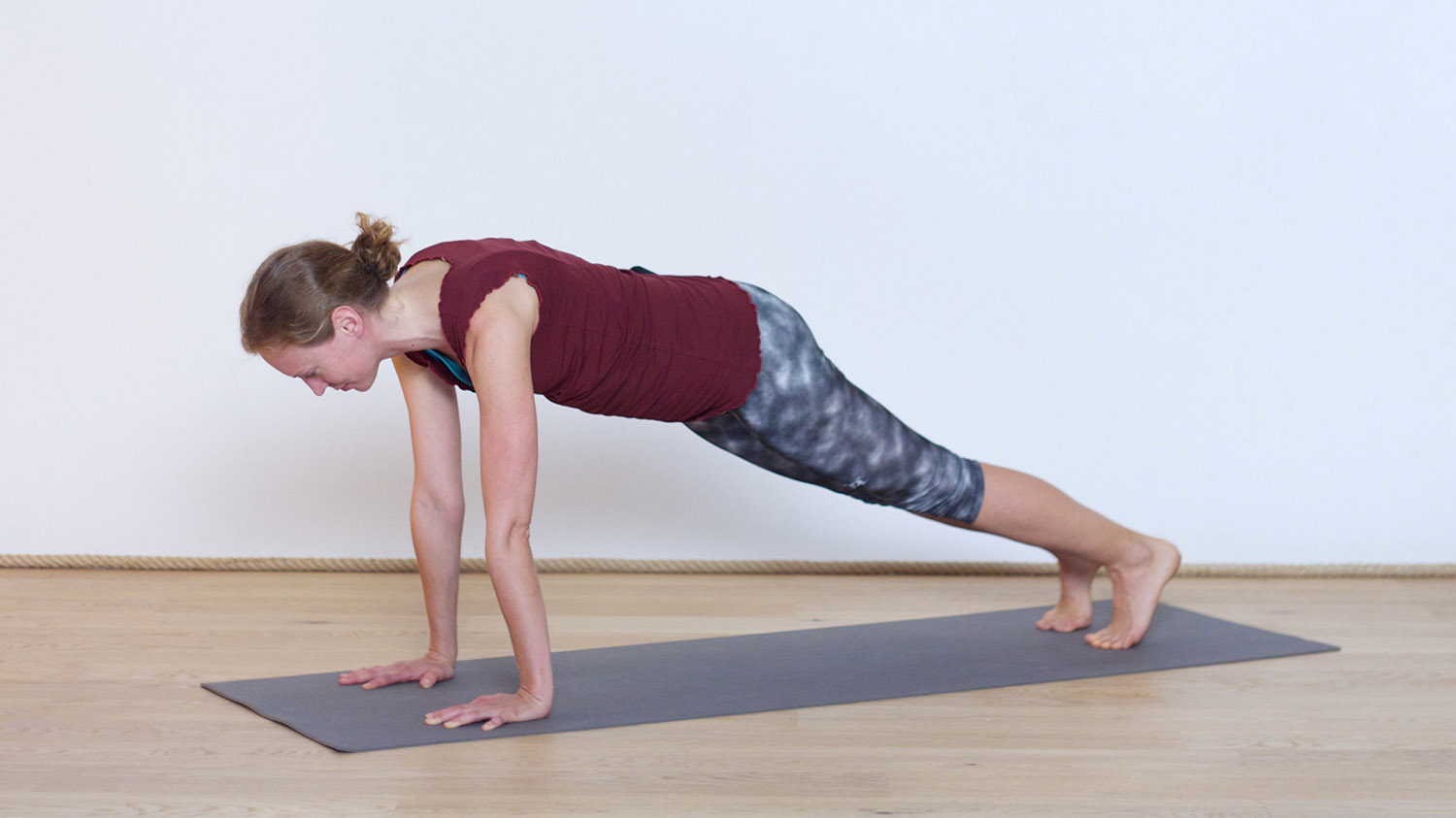 La posture de Dandasana | Cours de yoga en ligne avec Anastasia Tikhonova | Alignement