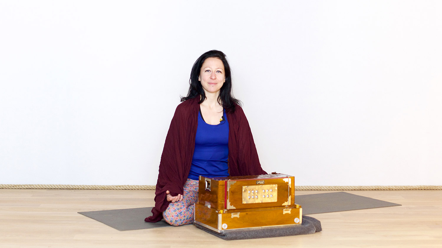 Kirtan Jaya Sita Ram Jaya Hanuman | Cours de yoga en ligne avec Laure Pépin | Méditation
