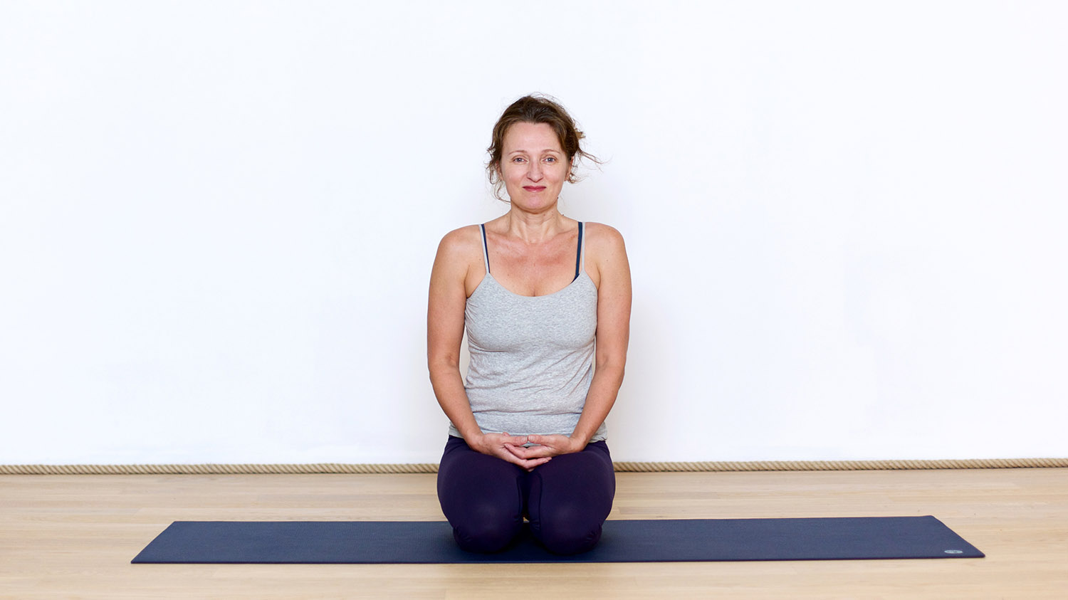 Hatha Yoga : Introduction au Parcours | Cours de yoga en ligne avec Delphine Denis | Présentations