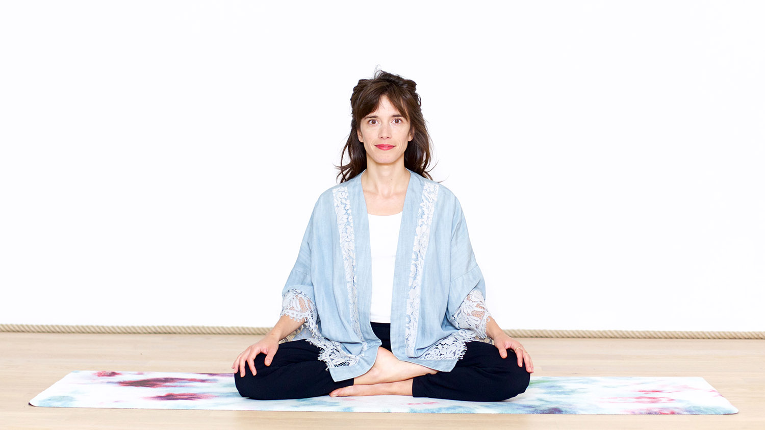 Calme intérieur | Cours de yoga en ligne avec Elodie Caillaud | Méditation, Yoga Nidra