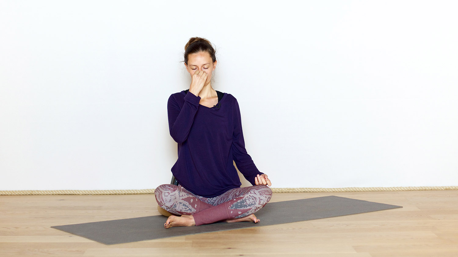 L'équilibre du souffle | Cours de yoga en ligne avec Diane Duhamel | Pranayama
