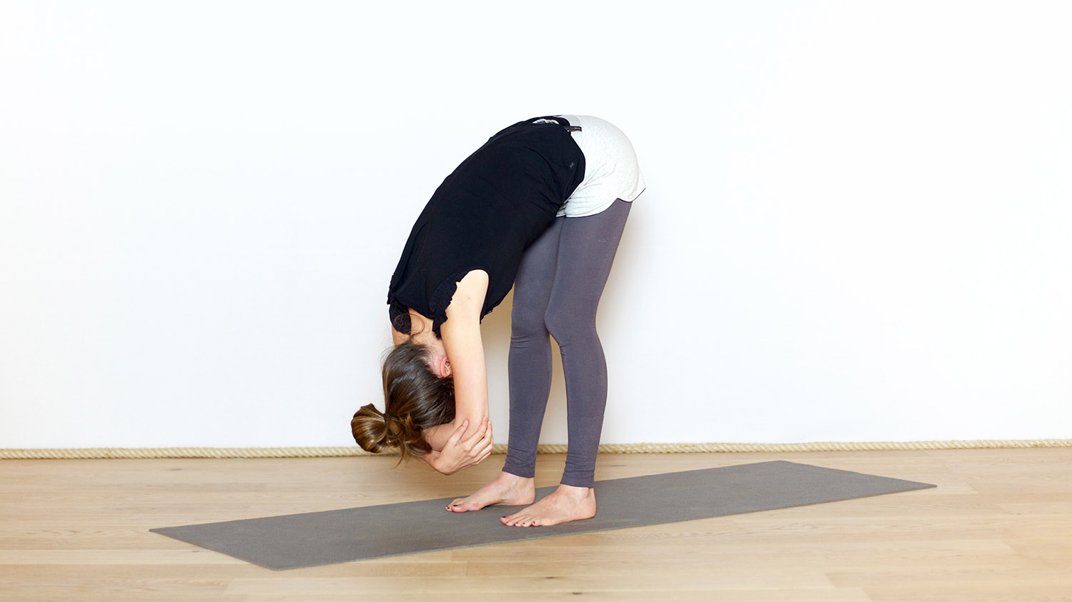 De la tristesse à la joie | Cours de yoga en ligne avec Diane Duhamel | Hatha Yoga dynamique