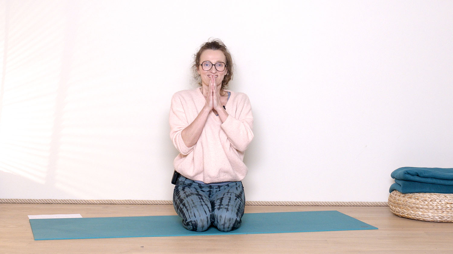 Yoga & Ayurvéda spécial Hiver : Introduction au Parcours | Cours de yoga en ligne avec Delphine Denis | Ayurveda, Présentations