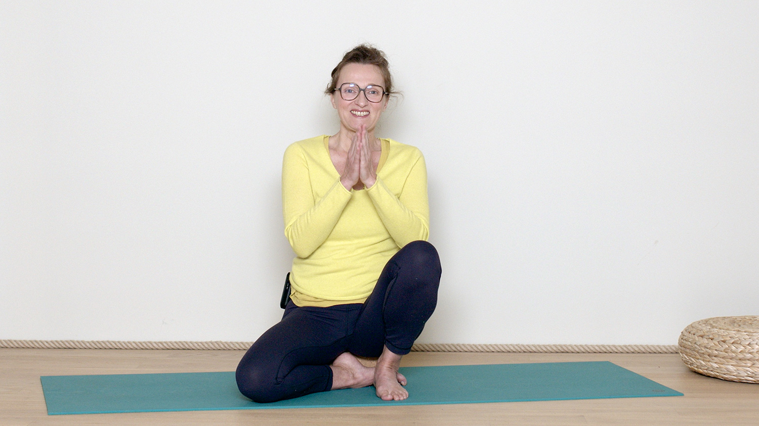 Yoga & Ayurvéda Spécial Printemps : Introduction au Parcours | Cours de yoga en ligne avec Delphine Denis | Ayurveda, Présentations