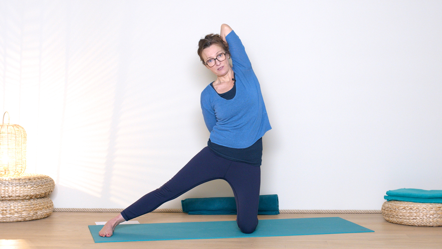 Yoga dynamique autour de l'élément Air | Cours de yoga en ligne avec Delphine Denis | Hatha Yoga dynamique