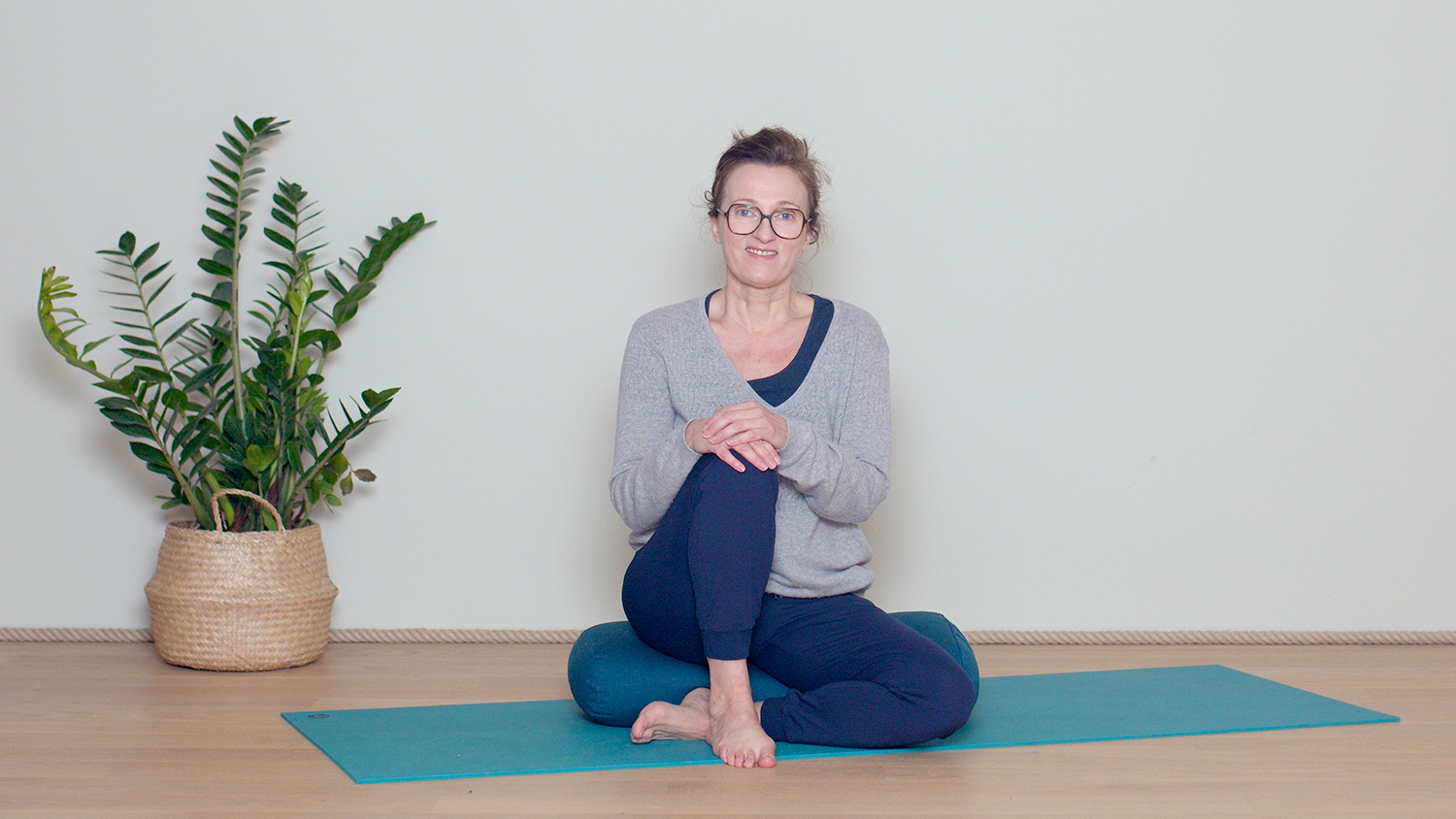 Quand méditer ? | Cours de yoga en ligne avec Delphine Denis | Techniques du Yoga