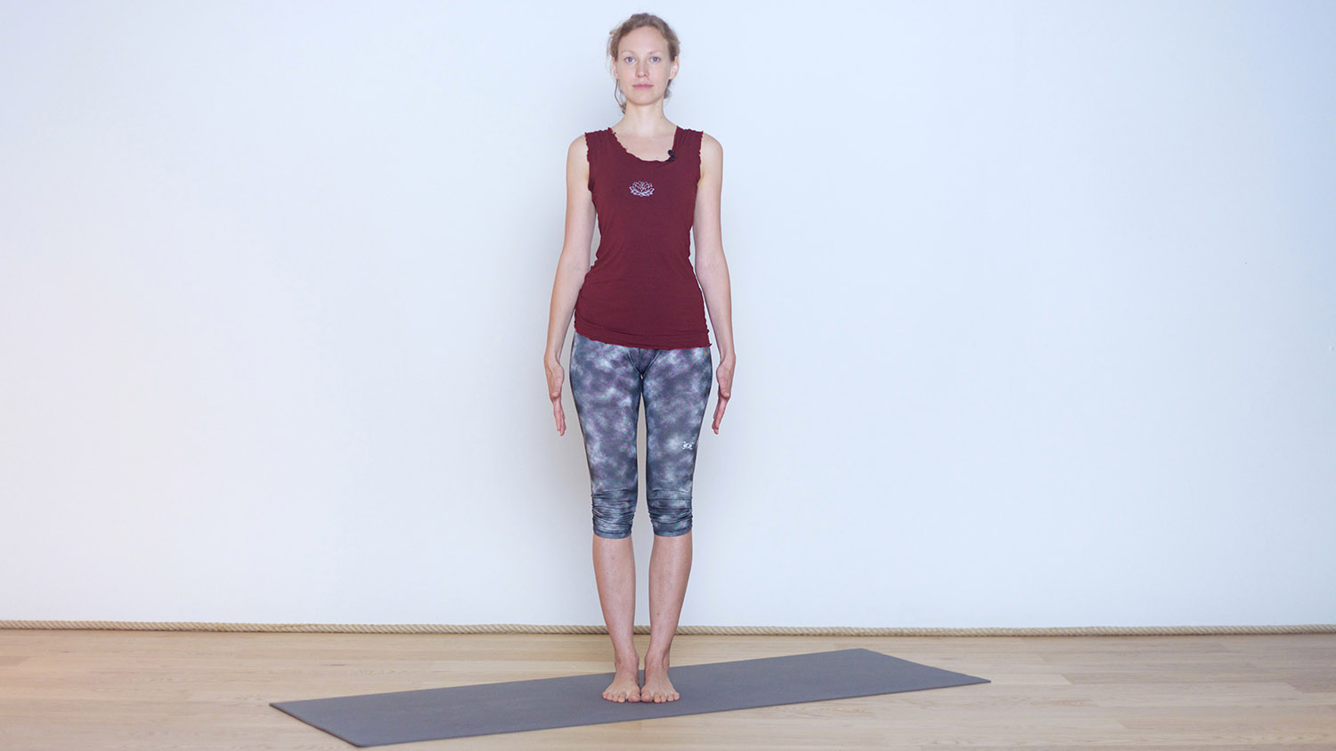Tadasana selon Anastasia | Cours de yoga en ligne avec Anastasia Tikhonova | Alignement