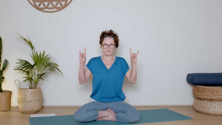 Suivre le cours de yoga en ligne Méditation sur Apana Vayu avec Delphine Denis | Méditation