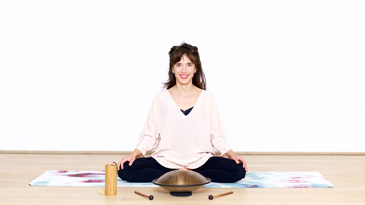 Suivre le cours de yoga en ligne Harmonie intérieure avec Elodie Caillaud | Méditation, Yoga Nidra