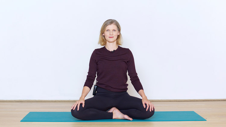 Suivre le cours de yoga en ligne Présentation de la série des Vayus avec Juliette de Cointet | Présentations
