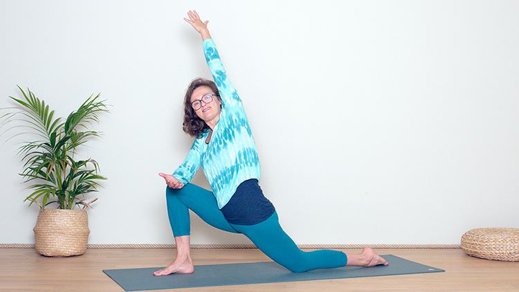Suivre le cours de yoga en ligne Mercredi matin : Énergie et enthousiasme avec Delphine Denis | Hatha Yoga dynamique