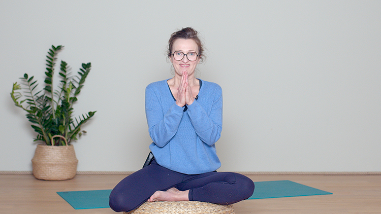 Suivre le cours de yoga en ligne Présentation du Parcours Yoga & Ayurveda pour l'immunité avec Delphine Denis | Présentations