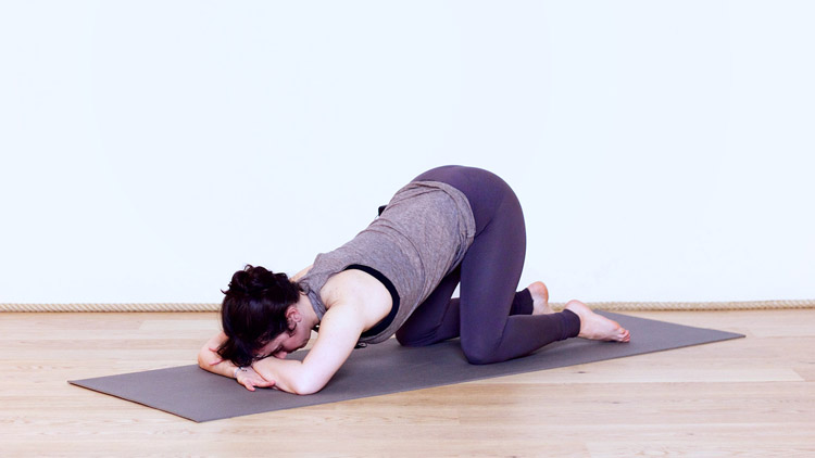 Suivre le cours de yoga en ligne Gérer les douleurs ligamentaires avec Valentine Peltier | Prénatal